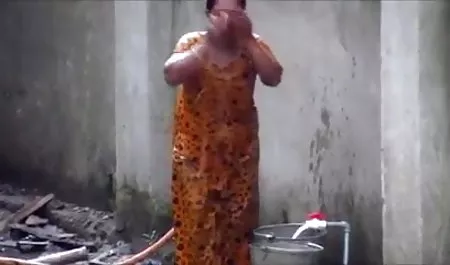 खूबसूरती से गुदा क्षेत्र में चिल्लाया और उसके हॉलीवुड हिंदी सेक्स फिल्म चेहरे लिप्त