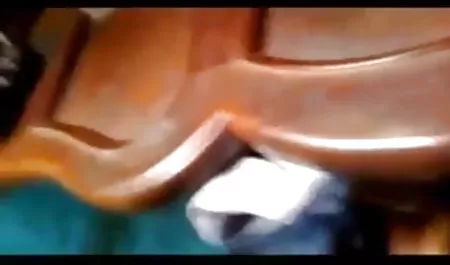 सेक्सी लड़की के साथ नरम चूत पर सफेद पत्तियों masturbates हिंदी में सेक्सी वीडियो मूवी