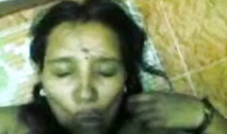 कुतिया कोड़ा और हिंदी सेक्सी फिल्म मूवी स्ट्रैपआन के साथ दंडित किया गया था