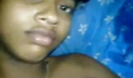 सहज खेल के साथ नायर सेक्सी फिल्में बीएफ हिंदी में Emilia Argan