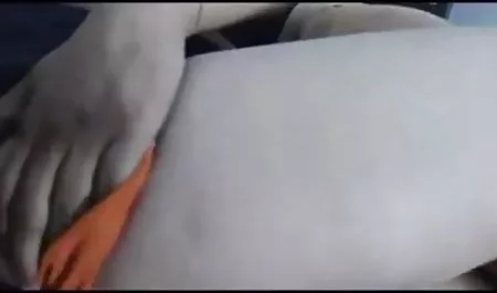 प्रलोभिका उसके मोज़ा दिखावा करने के सेक्स फिल्म हिंदी में सेक्सी फिल्म हिंदी में लिए तैयार है