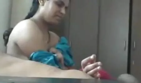 वर्ग में प्रदर्शन लड़की सेक्सी फिल्म वीडियो सेक्सी फिल्म वीडियो में