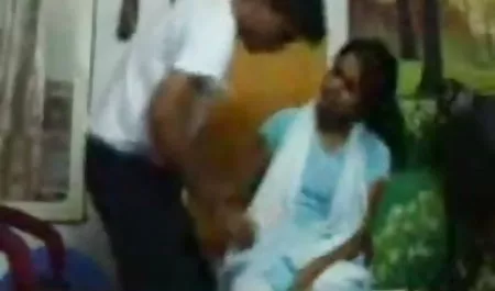 बहन 3 के साथ जीभ मद्रासी सेक्सी पिक्चर