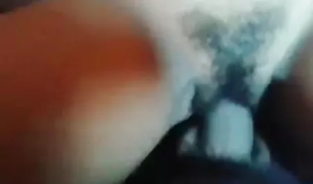 वह एक सेक्सी फिल्म हिंदी में दिखाओ सदस्य बन जाता है
