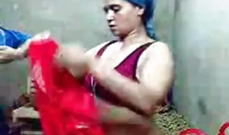 Crotch स्ट्रोक ताज Ilona एथलेटिक सेक्स फिल्म देसी बिना बालों वाली चूत