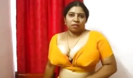 एक वीडियो में सेक्सी पिक्चर वीडियो में बंद कमरे में एक वयस्क में शरारती वेरा