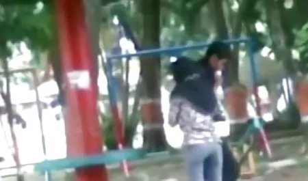 वह एक कैमरा ले लिया और एक प्रेमिका के साथ सेक्स की शूटिंग सेक्सी वीडियो मद्रासी फिल्म शुरू कर दिया