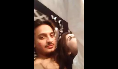 मुँह फुल सेक्सी हिंदी वीडियो में पेट