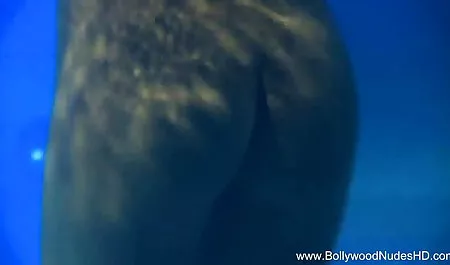 एक 69 की स्थिति में एक मोटा सेक्सी सेक्सी हिंदी में फिल्म आदमी कमबख्त