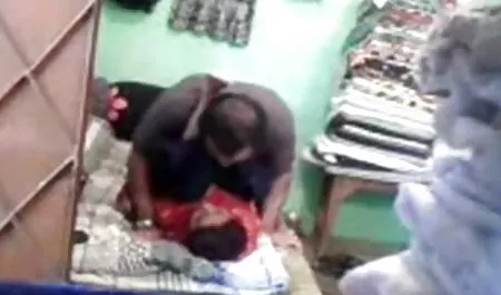 शादी सेक्सी मूवी फिल्म वीडियो की पोशाक में जीभ