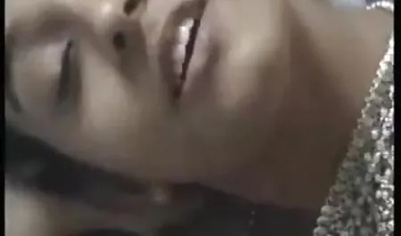भ्रष्ट सौंदर्य नियंत्रण प्यार करता सेक्सी वीडियो हिंदी मूवी में है