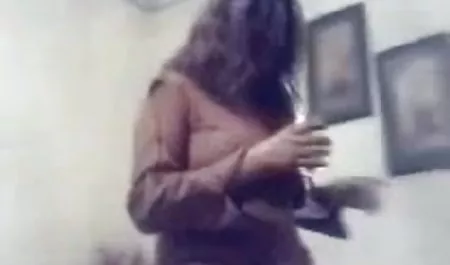 नाश्ते के बाद आदमी को एक शानदार संभोग करने के सेक्स वाली फिल्म हिंदी लिए उसकी प्रेमिका लाया