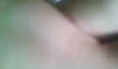 इस टैक्सी ड्राइवर अंधेरे में लड़कियों को लेने फिल्मी हीरोइन की सेक्सी फिल्म के लिए पसंद करती है