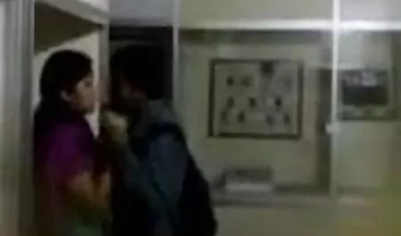 मोबाइल हिंदी वीडियो फिल्म सेक्स पर टब जीभ का टब