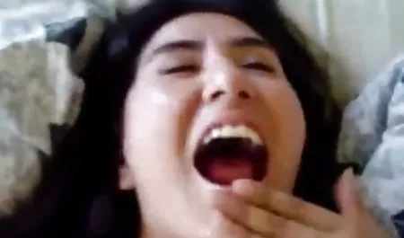 Masturbating बिस्तर पर जाने से पहले ब्लू पिक्चर ब्लू पिक्चर हिंदी में
