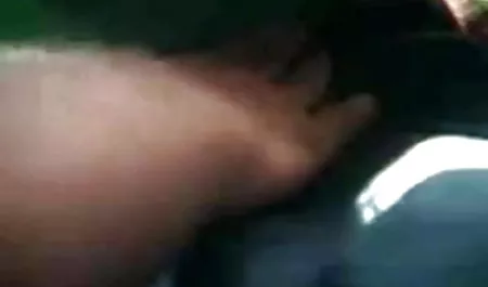 वह यौन संबंध रखने के लिए एक आदमी हिंदी वेरी सेक्सी फिल्म से संपर्क किया