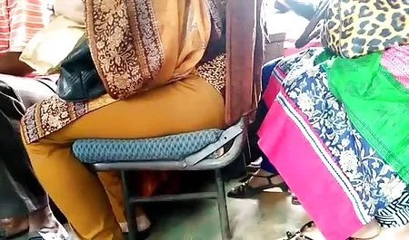 स्नान घर में गोरा उसके कपड़े चमक नहीं ब्लू फिल्म सेक्सी वाली हिंदी में है