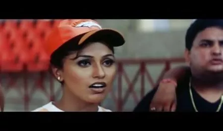 छज्जे पर कैमरे का पीछा हिंदी सेक्सी फिल्म सेक्सी