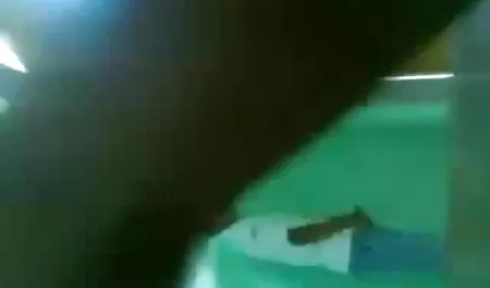 मैं अपनी प्रेमिका कोठरी में छिपा है और अपने डिक के साथ अच्छी तरह से काम सेक्स वीडियो फिल्म बताइए कर पाया
