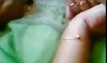 लेजर सैक्सी फिल्म हिन्दी क्रीम licks लड़कियों पैर