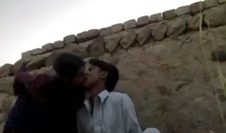 चश्मे हिंदी सेक्सी फिल्म इंग्लिश में लड़की हस्तमैथुन करने का फैसला किया