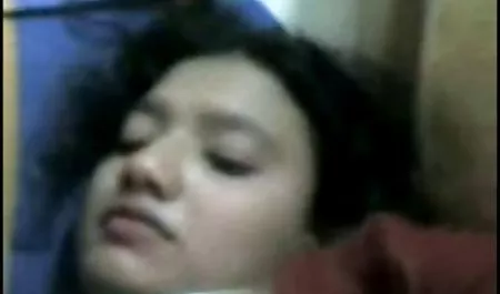 शॉवर में छिपे हुए कैमरे पूल में से एक हिंदी सेक्सी फिल्म हिंदी सेक्सी फिल्म है