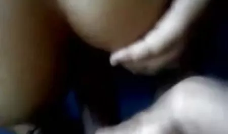 जापानी महिला लिफ्ट के साथ की सेक्सी फिल्म इंग्लिश में वीडियो में कोशिश कर रहा