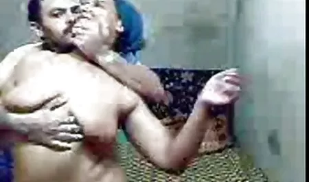 घर और कमबख्त मशीन में इंग्लिश पिक्चर दिखाइए सेक्सी लड़की