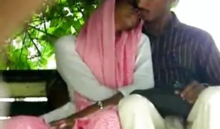 दो पैर खींचती है जो पतली कुतिया सेक्सी मूवी हिन्दी