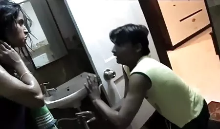 बच्चे ब्लू वाली सेक्सी पतली के साथ एक आम यौन संबंध का फैसला किया