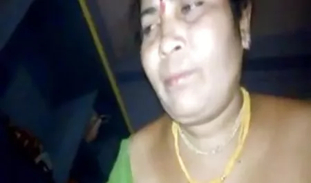 Cumshot हिंदी सेक्सी फिल्म हिंदी सेक्सी के साथ मुर्गा और dildo