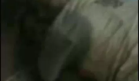 वह एक ट्रॉलीबस सेक्सी दिखाइए पिक्चर में एक प्रेमिका से अपनी पैंट बाहर खींच लिया