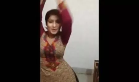लड़की दोनों छेद में विस्फोट और एक को हॉलीवुड सेक्स फिल्म समाप्त करने के लिए आया था