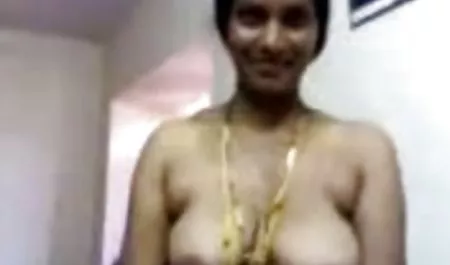उसे छेद और उंगलियों दिखा सेक्सी फिल्म हिंदी में दिखाओ मिठाई फूहड़