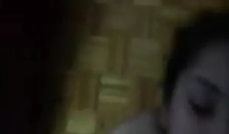 काले बाल वाली योनि सेक्सी पिक्चर हिंदी वीडियो मूवी चेहरे का गोरी
