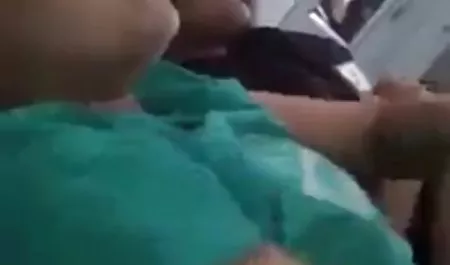 लड़कियों को धोखा देने और धोखा देने सेक्सी ब्लू हिंदी का फैसला किया