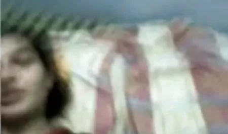 स्टूडियो मास्क बीएफ सेक्सी फिल्में मूवी वुडमैन: चार बहनों से शादी